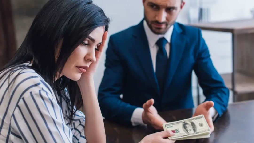 Windykator: kim jest i jakie ma uprawnienia? Poznaj fakty